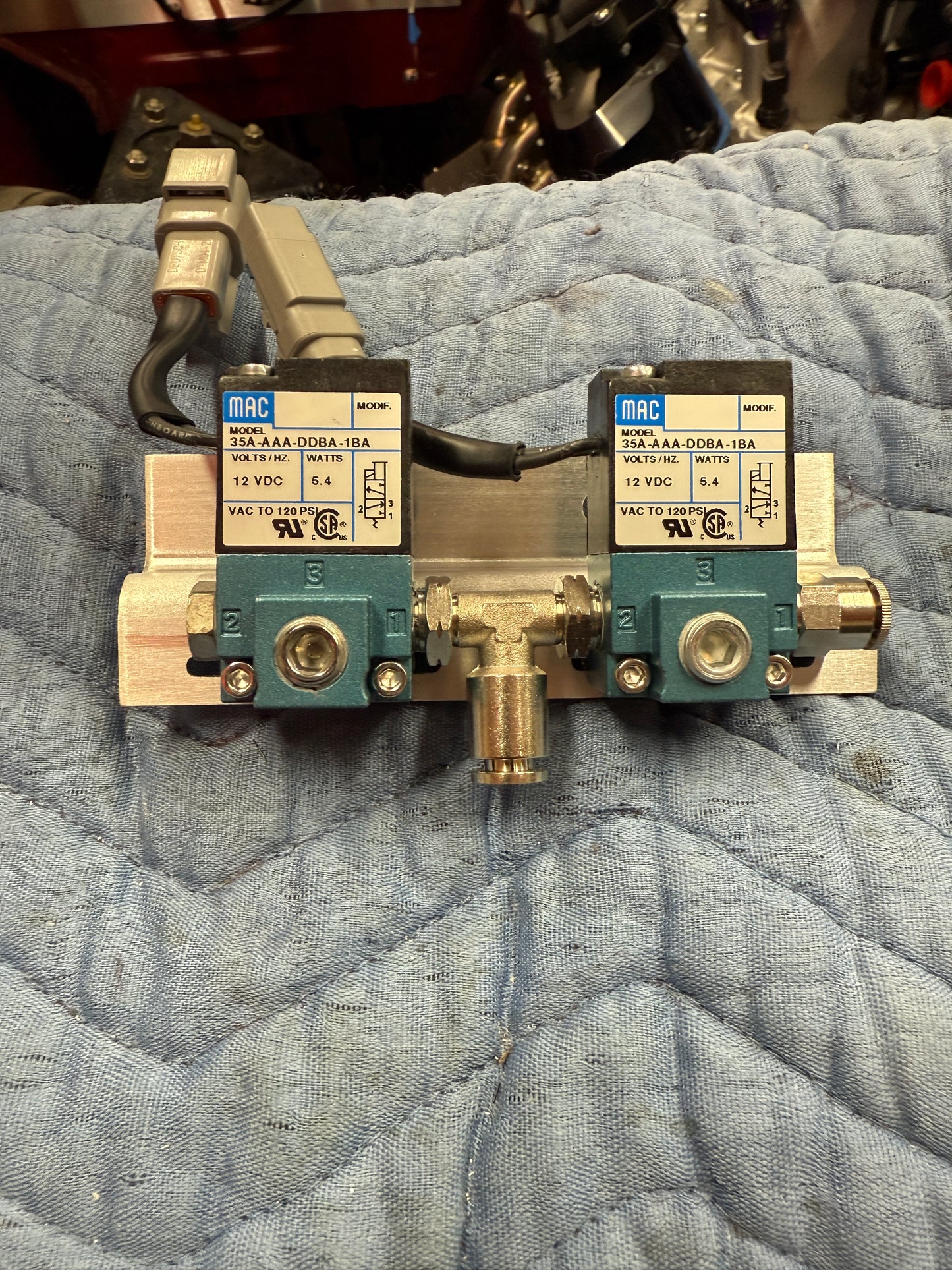 Dual MAC Valve Mounting Bracket