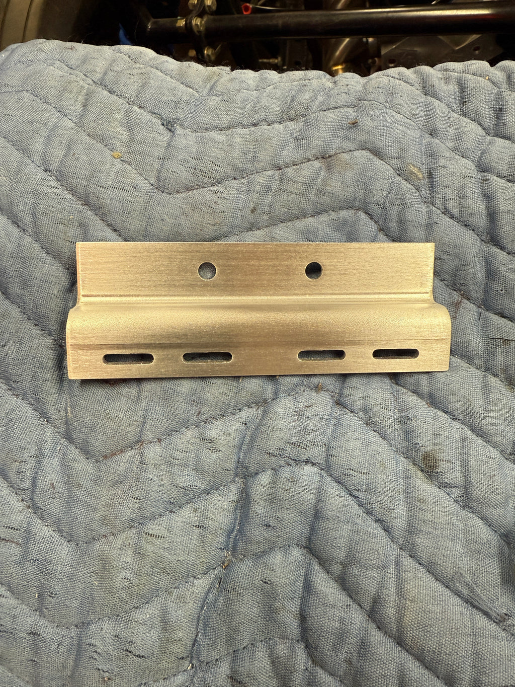 Dual MAC Valve Mounting Bracket